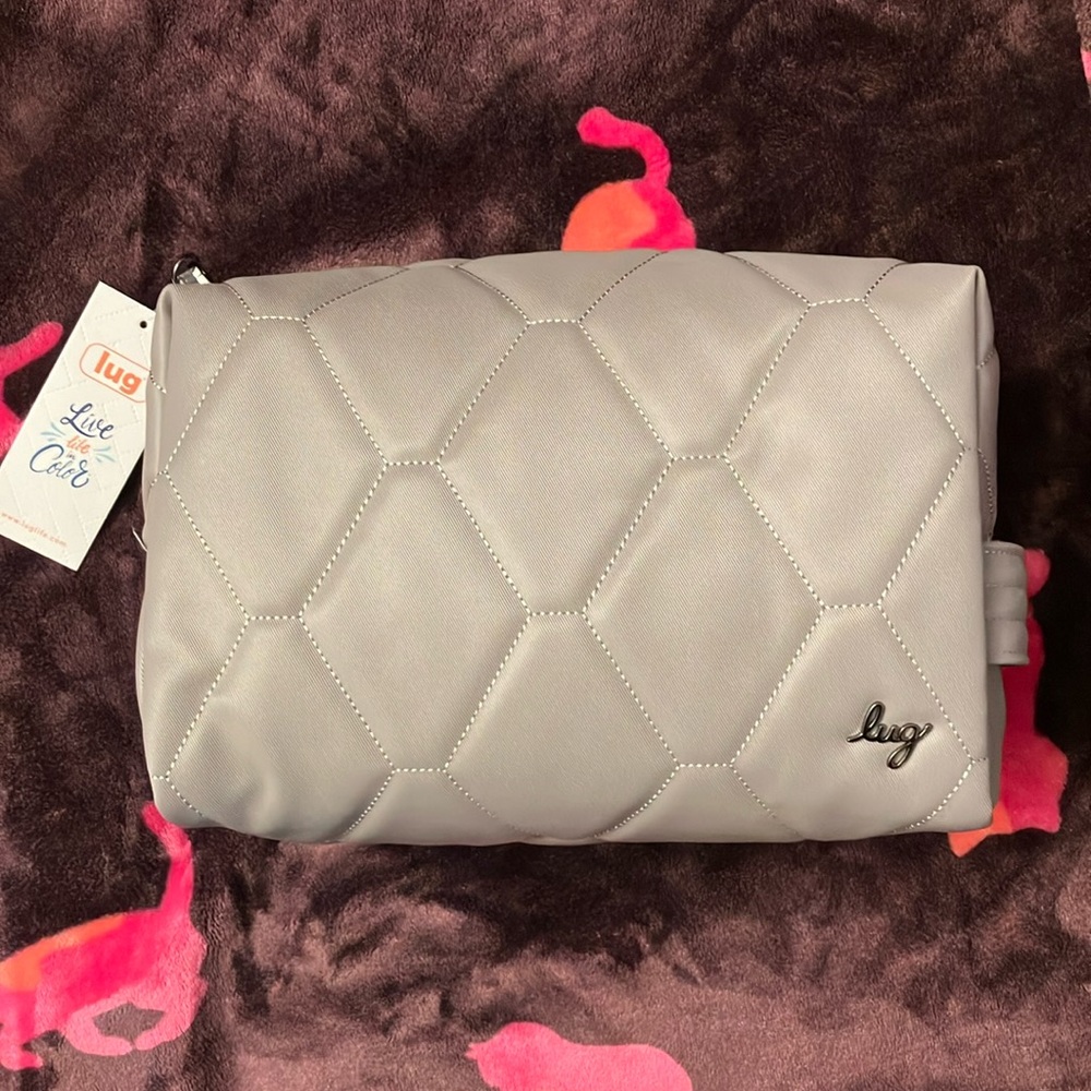 BNWT - Lug Bumper Satin Luxe VL (pearl)